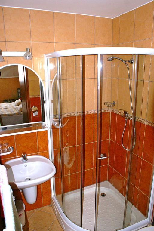 Abigél Vendégház Harkány Habitación foto